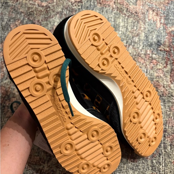 NWT Adidas SL 72 Leopard Print Sneakers Size 8 - Picture 4 of 4